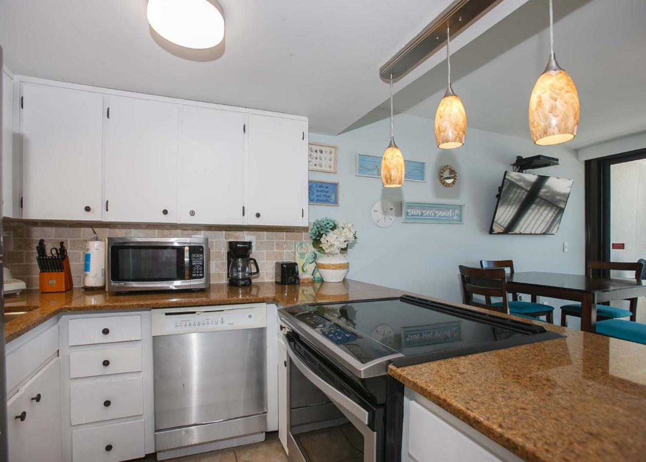 Island Winds West: Beachfront Getaway Steps from The Hangout Gulf Shores Exterior photo